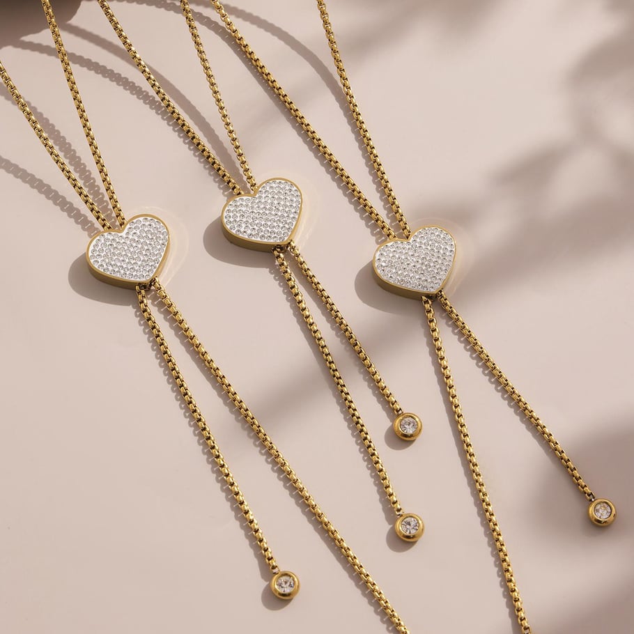 1 pezzo di collana con ciondolo a forma di cuore delicato in acciaio inossidabile color oro e zirconi da donna Immagine6