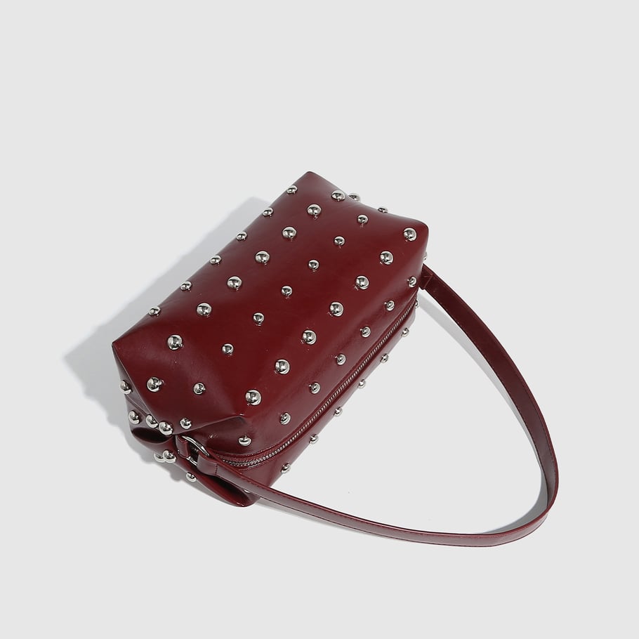 Bolso de mano de PU con remaches punk de serie simple para mujer de 1 pieza Imagen4