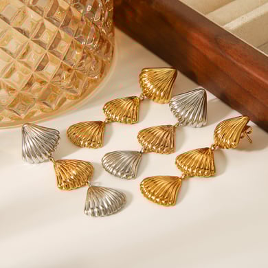 1 Paar einfache tägliche Muschel-Ohrstecker aus Edelstahl in Goldfarbe für Damen h5 Bild3