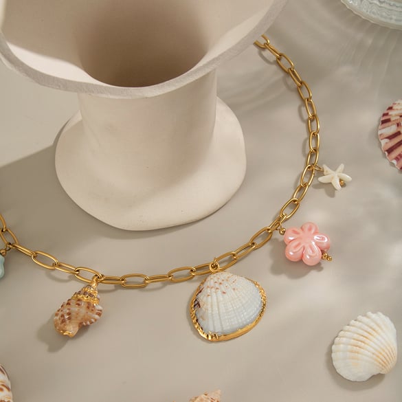 1 Piece Romantic Shell Stainless Steel Gold Color Pendant Necklace