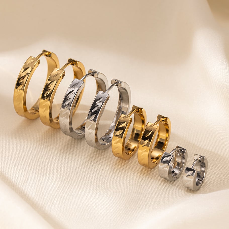 1 Pair Simple Circle Stainless Steel Gold Color Hoop Earrings Picture3