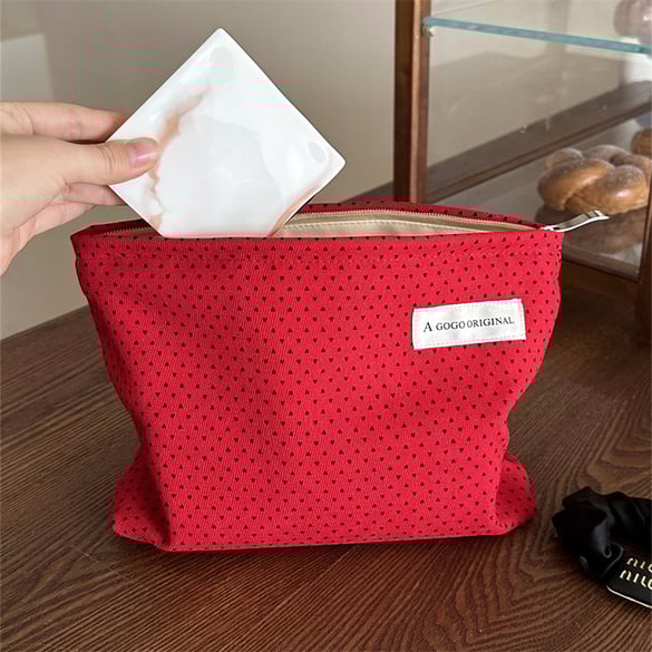 1 Piece Romantic Series Sweet Heart Polyester Women's Makeup Bags