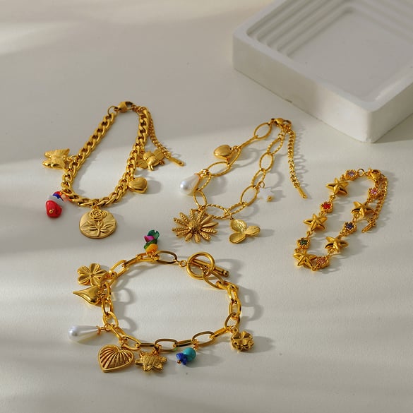 1 Piece Retro Heart Stainless Steel Gold Color Charm Bracelet