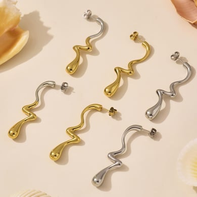 1 paio di orecchini pendenti da donna in acciaio inossidabile color oro dalla forma irregolare, adatti tutti i giorni h5 Immagine7