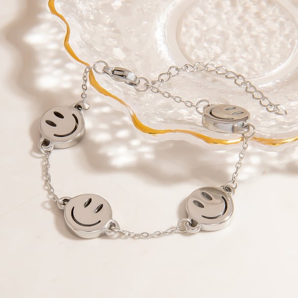 1 Stück Edelstahl-Kettenarmband mit lächelndem Gesicht 2