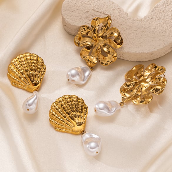 1 Pair Retro Flower Stainless Steel Gold Color Drop Earrings