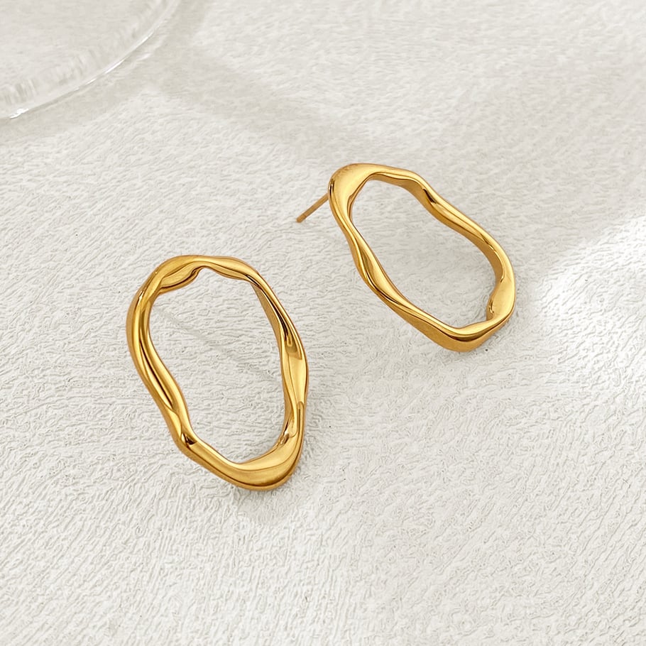 1 paio di orecchini a bottone semplici e irregolari in acciaio inossidabile color oro da donna Immagine7