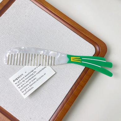 1 Piece Tulip Shape Cellulose Acetate Sheet Women's Combs h5 Picture3