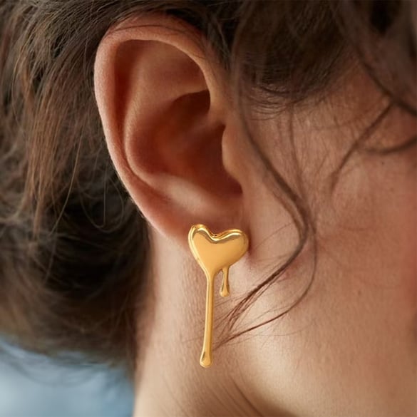 1 Pair Simple  Simple Heart Stainless Steel  Gold Color  Women's Stud Earrings