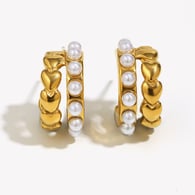 Heart-shaped imitation pearl earrings 