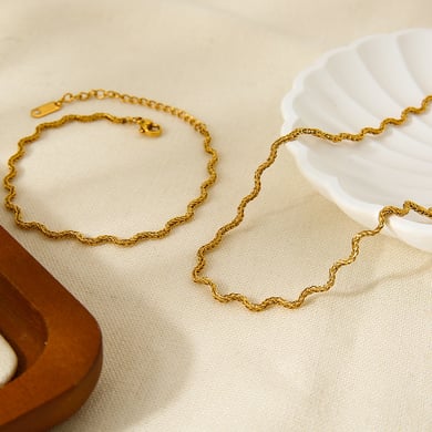 Halsketten-Set aus Edelstahl in Goldfarbe mit unregelmäßiger Form h5 Bild4