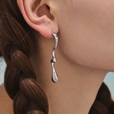 1 paio di orecchini pendenti da donna in acciaio inossidabile color oro dalla forma irregolare, adatti tutti i giorni h5 Immagine4