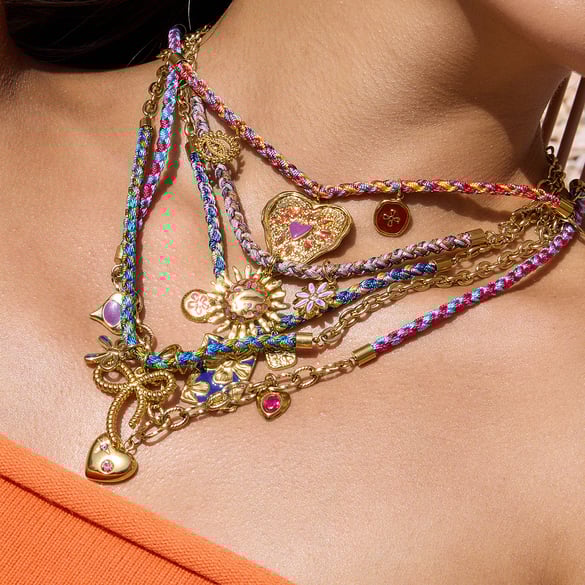 1 Piece Luxurious Shinning Stainless Steel Gold Color Women's Pendant Necklaces 2