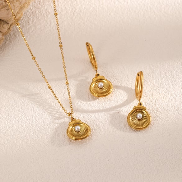 1 Piece Shell Stainless Steel Gold Color Pendant Necklace 2