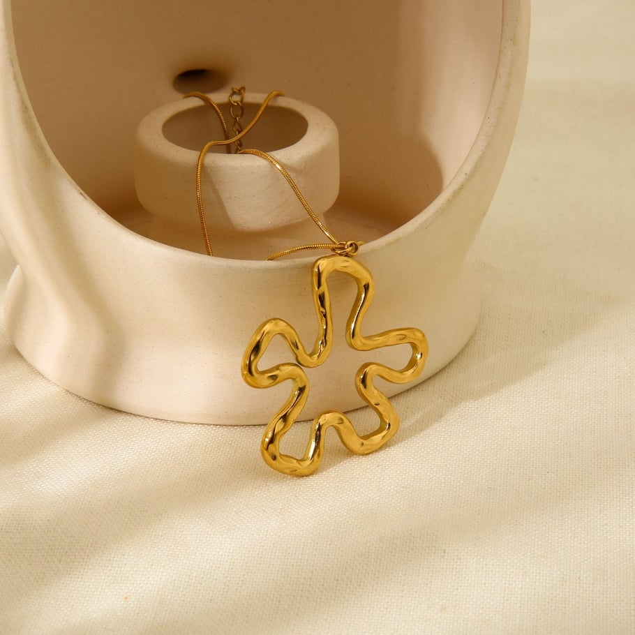 1 Pair Simple Series Daily Flower Stainless Steel  Women's Pendant Necklaces Picture2