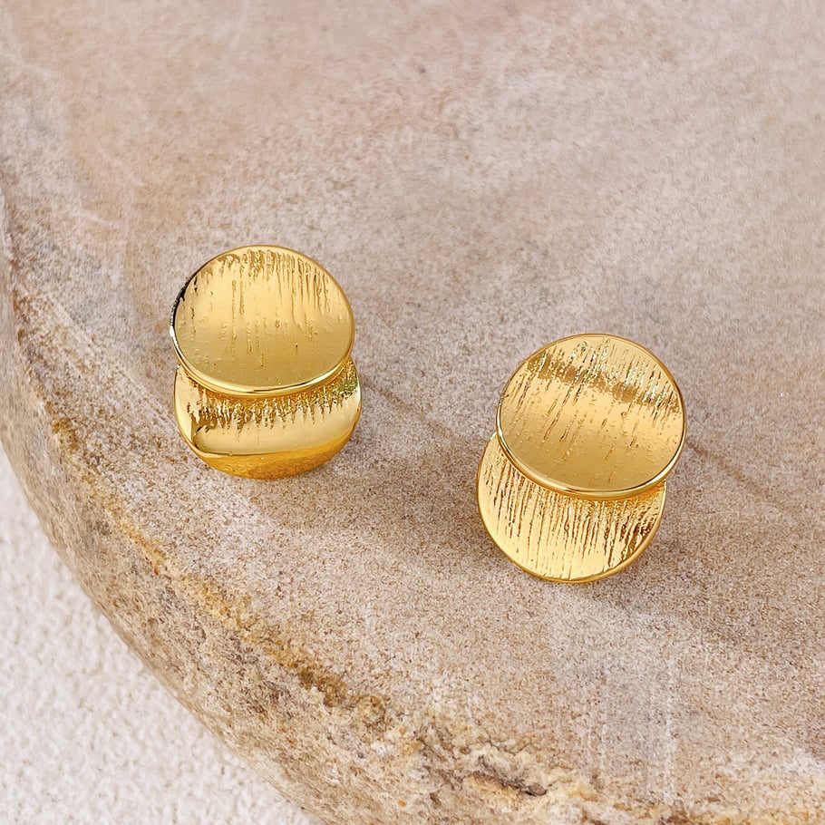 1 paio di orecchini a bottone casual da donna in acciaio inossidabile color oro Immagine3