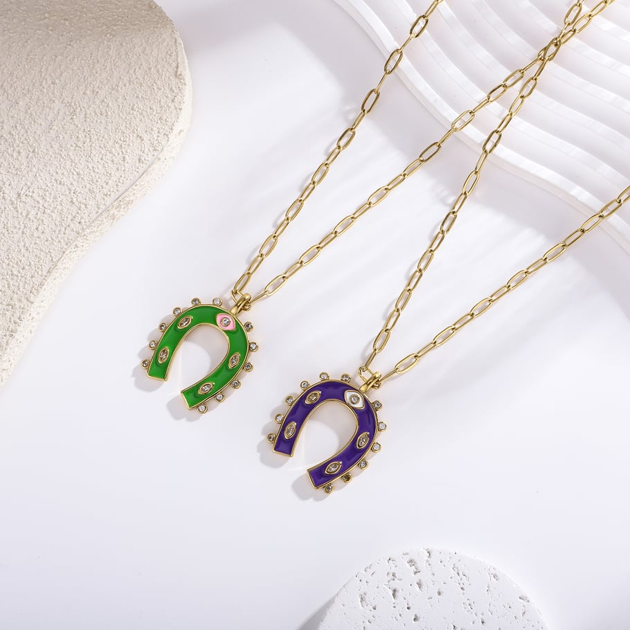 1 Piece Retro Horseshoe-shaped Stainless Steel Gold Color Women's Pendant Necklaces Picture5