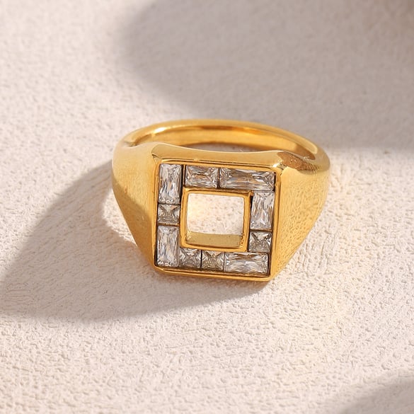 1 Stück Luxuriöse Serie Tägliche rechteckige Statement-Ringe aus Edelstahl in Goldfarbe