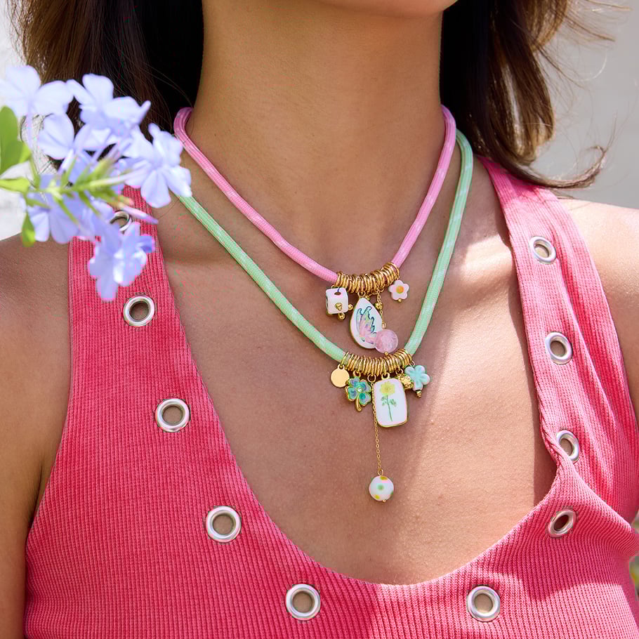 1 collar con colgante de gota dorada de la serie romántica para mujer Imagen2