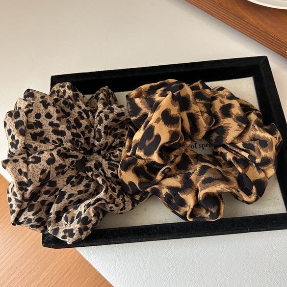 1-delige Simple Series klassieke luipaardprint stoffen dames scrunchies 2