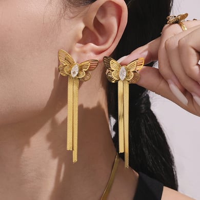 Set di gioielli da donna in acciaio inossidabile color oro con farfalla romantica da 1 pezzo h5 Immagine3