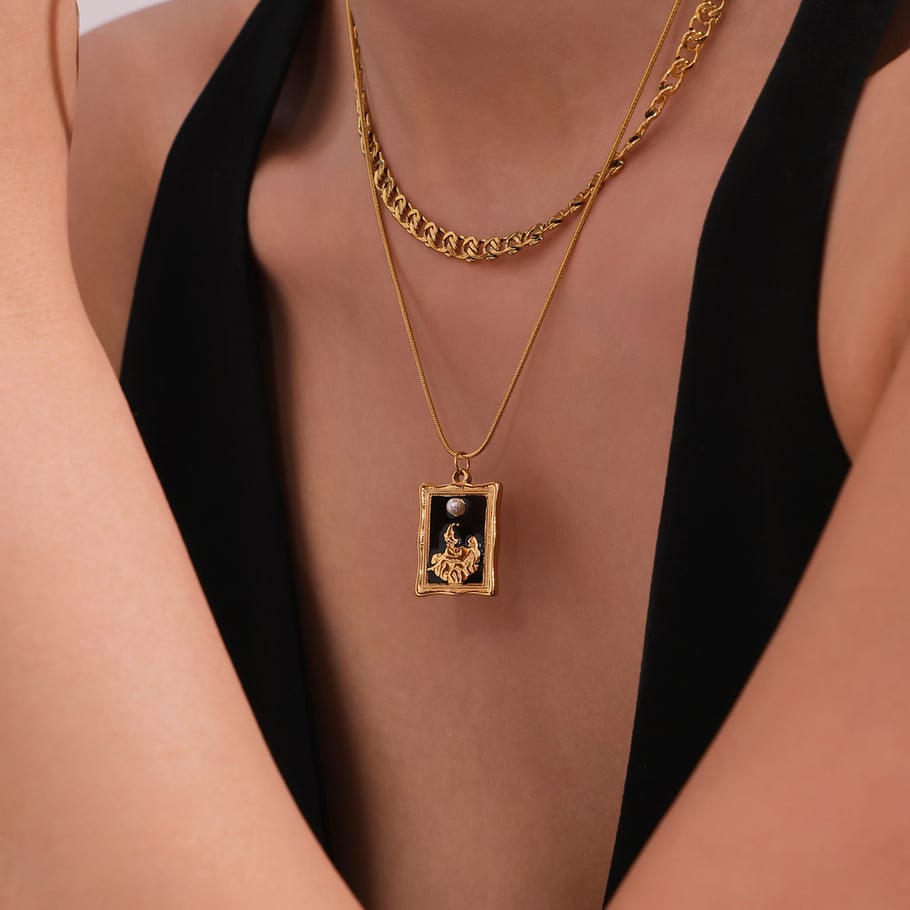 Collana a strati da donna in acciaio inossidabile color oro, 1 pezzo, con forma rettangolare retrò Immagine4
