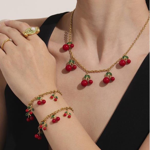 Conjunto de joyería para mujer de acero inoxidable color dorado con cereza dulce de 1 pieza 2