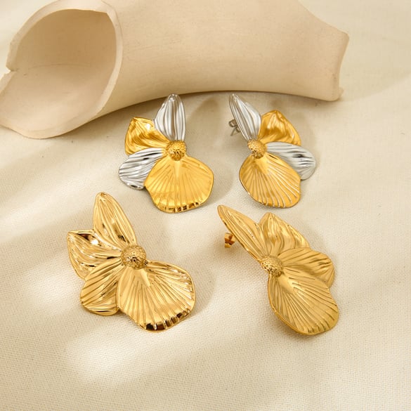 1 Paar luxuriöse Retro-Blumen-Ohrstecker aus Edelstahl für Damen