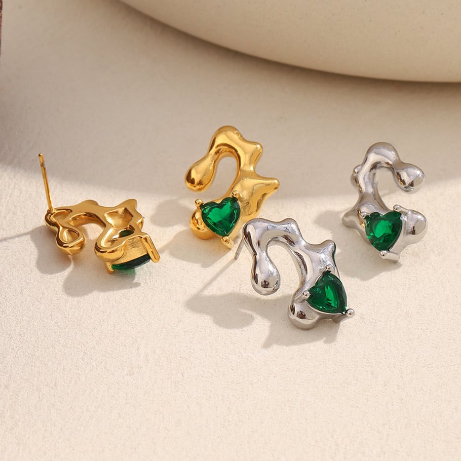 1 Pair Luxurious Series Heart Shape Stainless Steel Gold Color Women's Stud Earrings Picture5