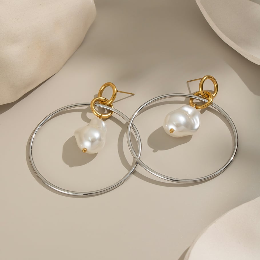 1 paio di orecchini pendenti con perle color oro in acciaio inossidabile Immagine4