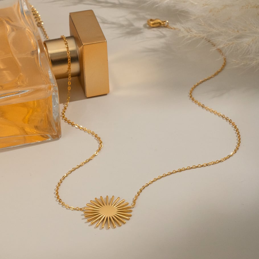1 pezzo semplice casual sole collana pendente in acciaio inossidabile color oro da donna Immagine4