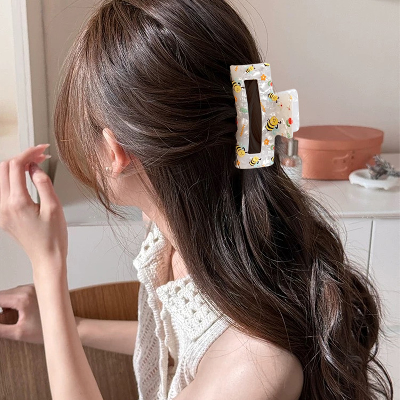 1 Piece Sweet Bee Acrylic Women's Hair Claws Picture3