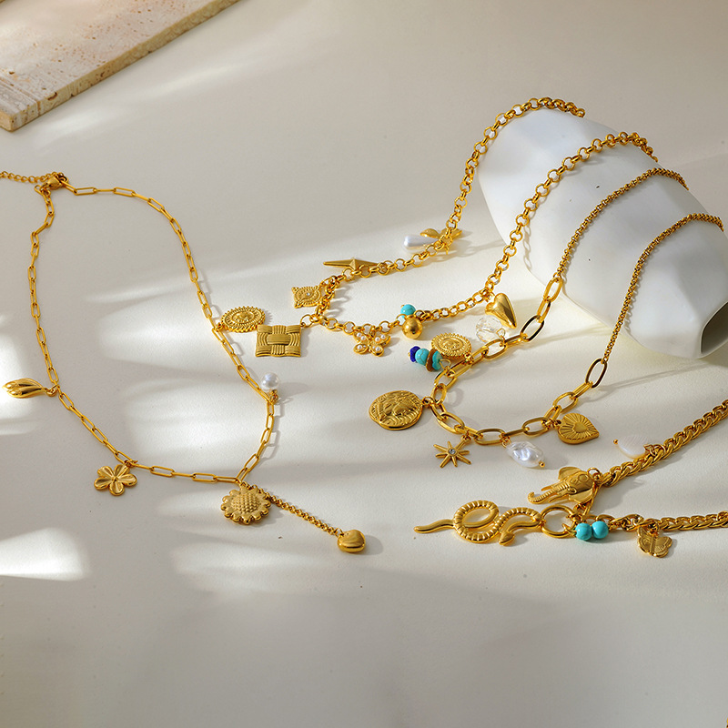 Collana con ciondolo color oro in acciaio inossidabile da 1 pezzo Immagine4