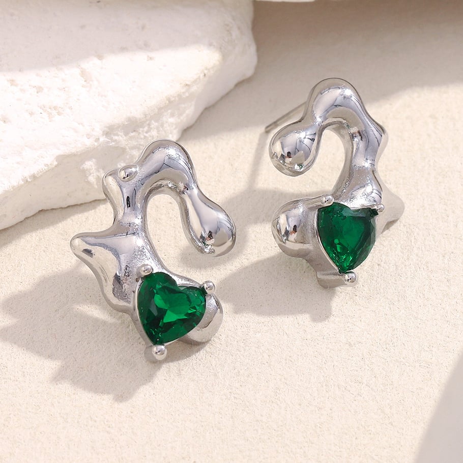 1 Pair Luxurious Series Heart Shape Stainless Steel Gold Color Women's Stud Earrings Picture6