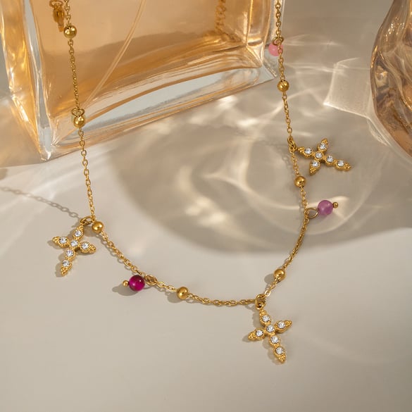 1 Piece Luxurious Elegant Cross Stainless Steel  Women's Pendant Necklaces 2