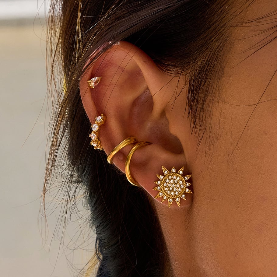 1 Pair Delicate Sun&Moon Stainless Steel Gold Color Women's Stud Earrings Picture4