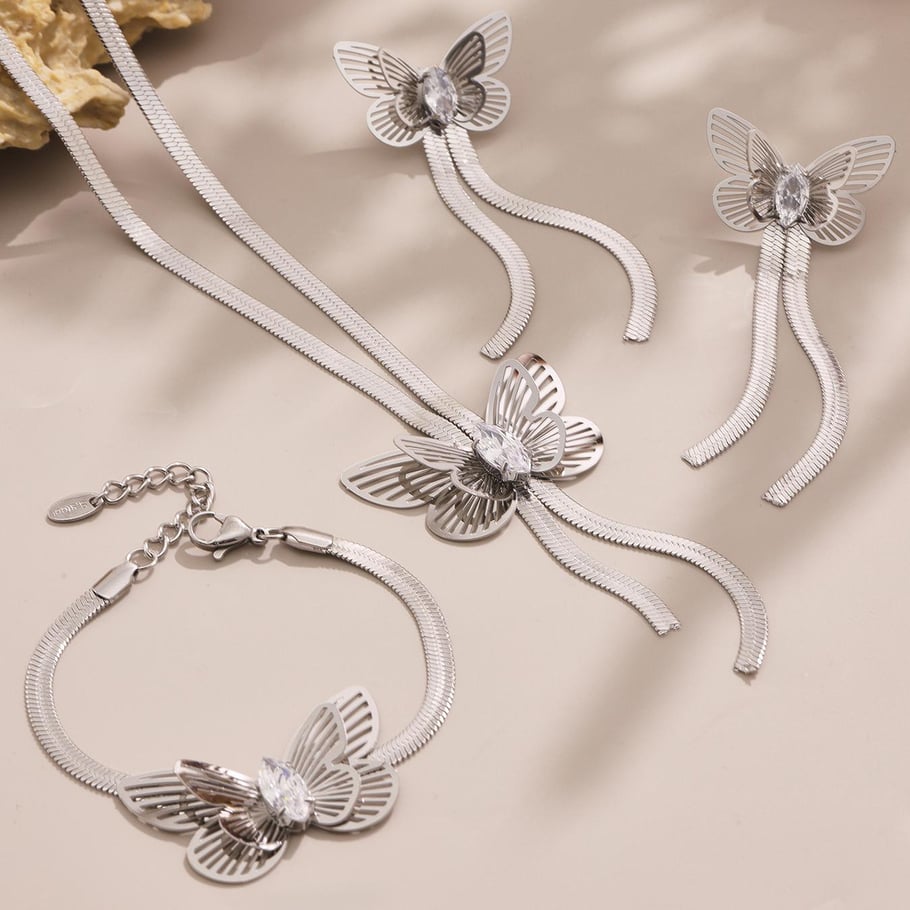 Set di gioielli da donna in acciaio inossidabile color oro con farfalla romantica da 1 pezzo Immagine6