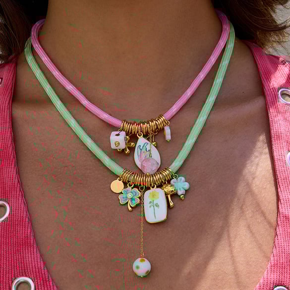 1 Piece Romantic Series Cute Droplet Gold Color Women's Pendant Necklaces 2
