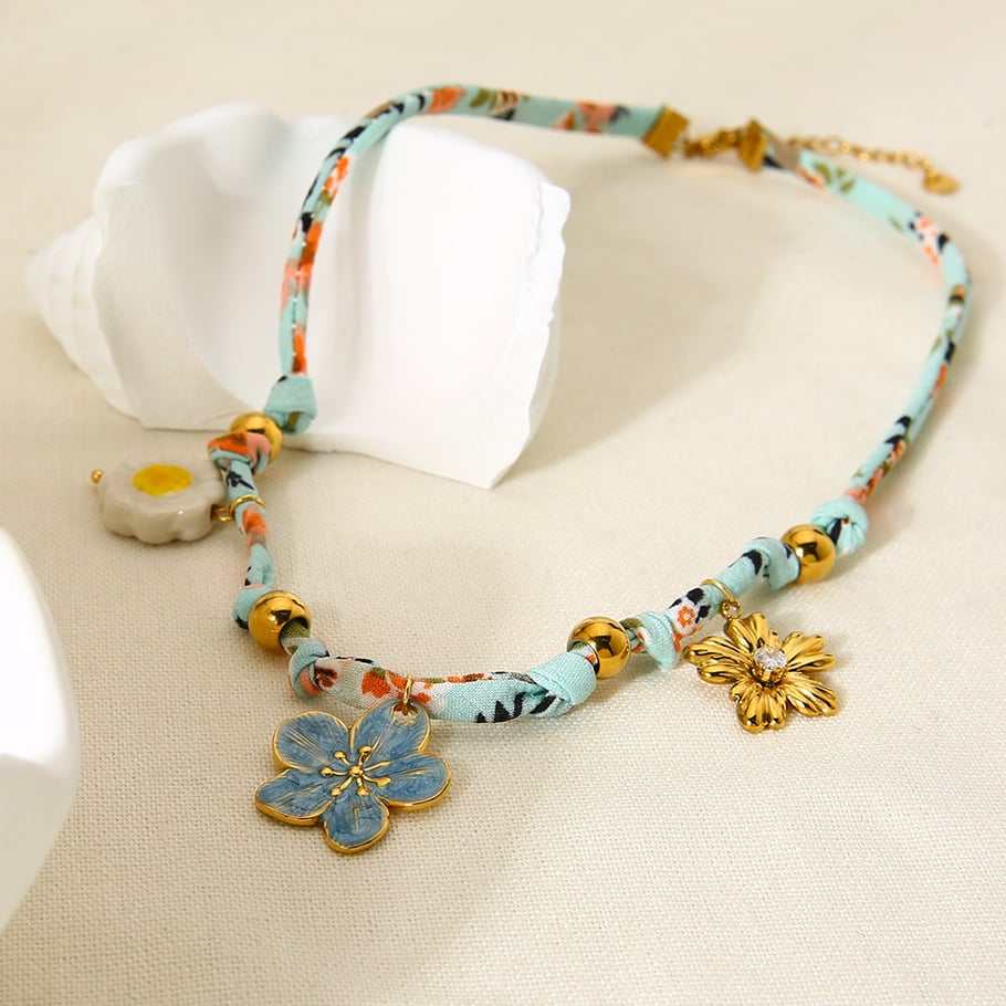 1 Pair Classic Series Elegant Flower Fabric  Women's Pendant Necklaces Picture3