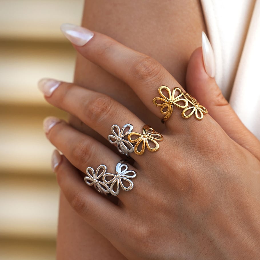 Anelli semplici in acciaio inossidabile color oro con fiore semplice, serie 1 pezzo Immagine2