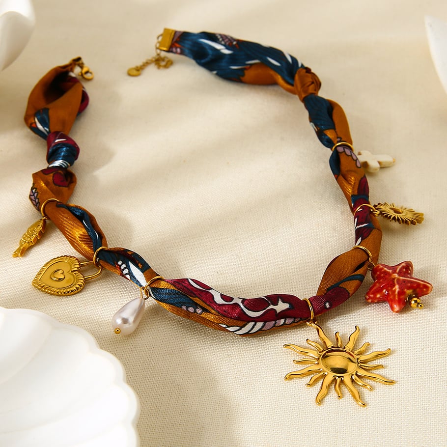 1 Piece Luxurious  Elegant Heart Sun  Women's Pendant Necklaces Picture3