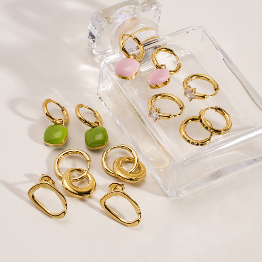 1 Pair Simple Series Elegant Solid Color Stainless Steel Women's Hoop Earrings Picture2