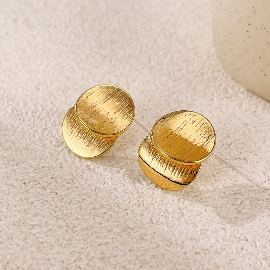 1 paio di orecchini a bottone casual da donna in acciaio inossidabile color oro Immagine4