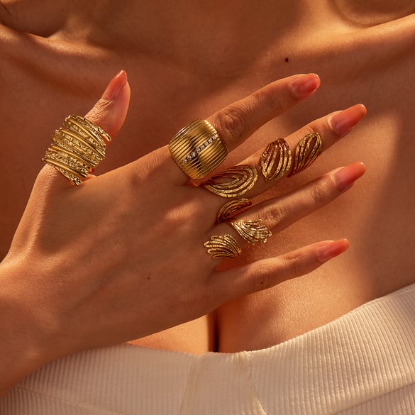 1 Piece Luxurious Stainless Steel Statement Ring