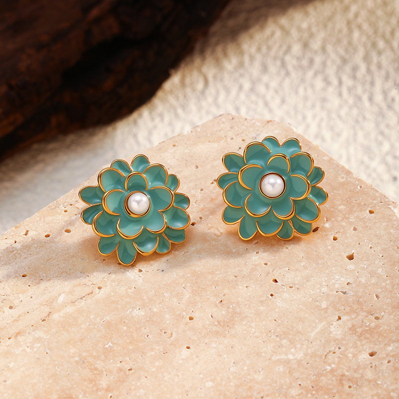 1 Pair Retro Flower Stainless Steel Gold Color Stud Earrings h5Picture4