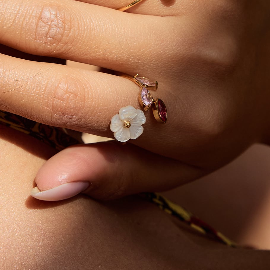 1 Piece Lustrous Shell Flower Stainless Steel Gold Color Women's Gemstone Rings Picture5