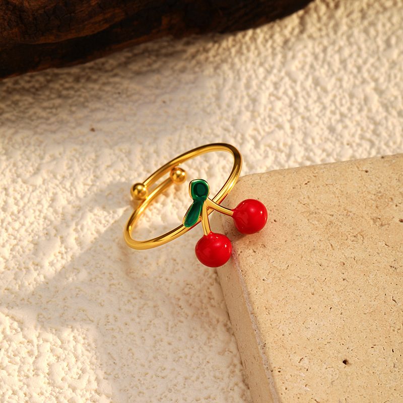 1 Stück süßer Statement-Ring aus Edelstahl mit Kirsche in Goldfarbe Bild4