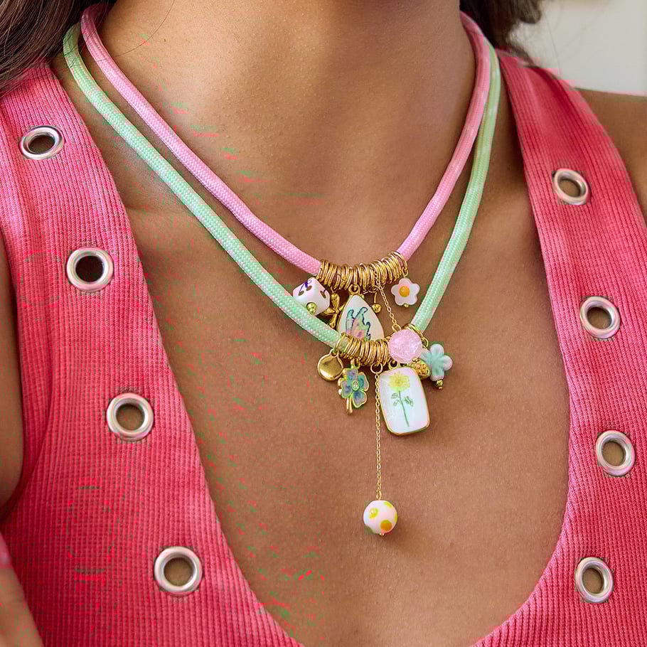 1 collar con colgante de gota dorada de la serie romántica para mujer Imagen3