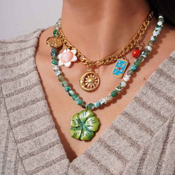 1 Piece Tropical Style Flower Natural Stones Gold Color Women's Beaded Necklaces