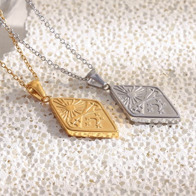 1 Piece Simple Series Daily Sun Stainless Steel Women's Pendant Necklaces h5 Picture4
